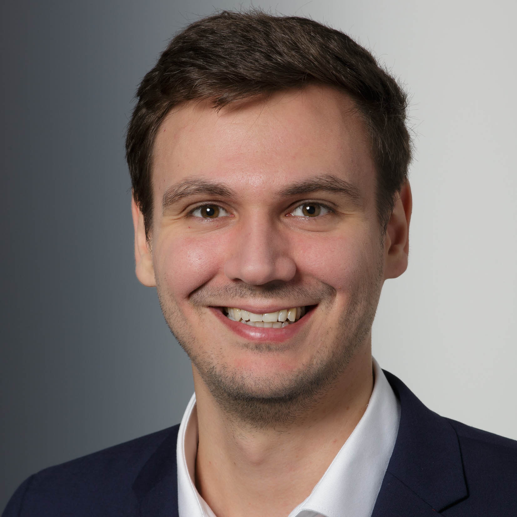Dr. Ruben Kara